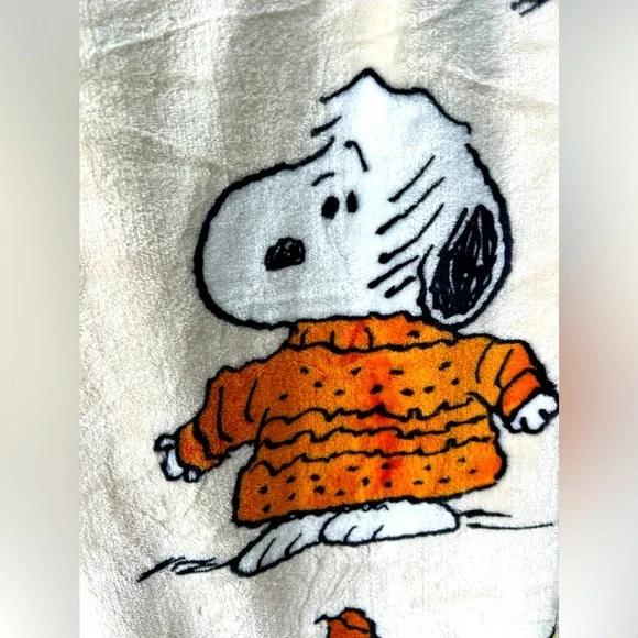 Snoopy plush throw , fall wearing a puffer jacket ! - Picture 2 of 4
